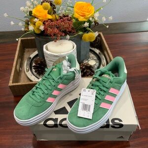 Adidas VL  COURT BOLD GREEN AND PINK SZ 7.5